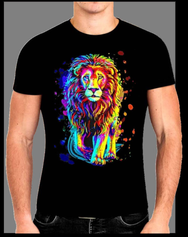 walking Lion T-shirt